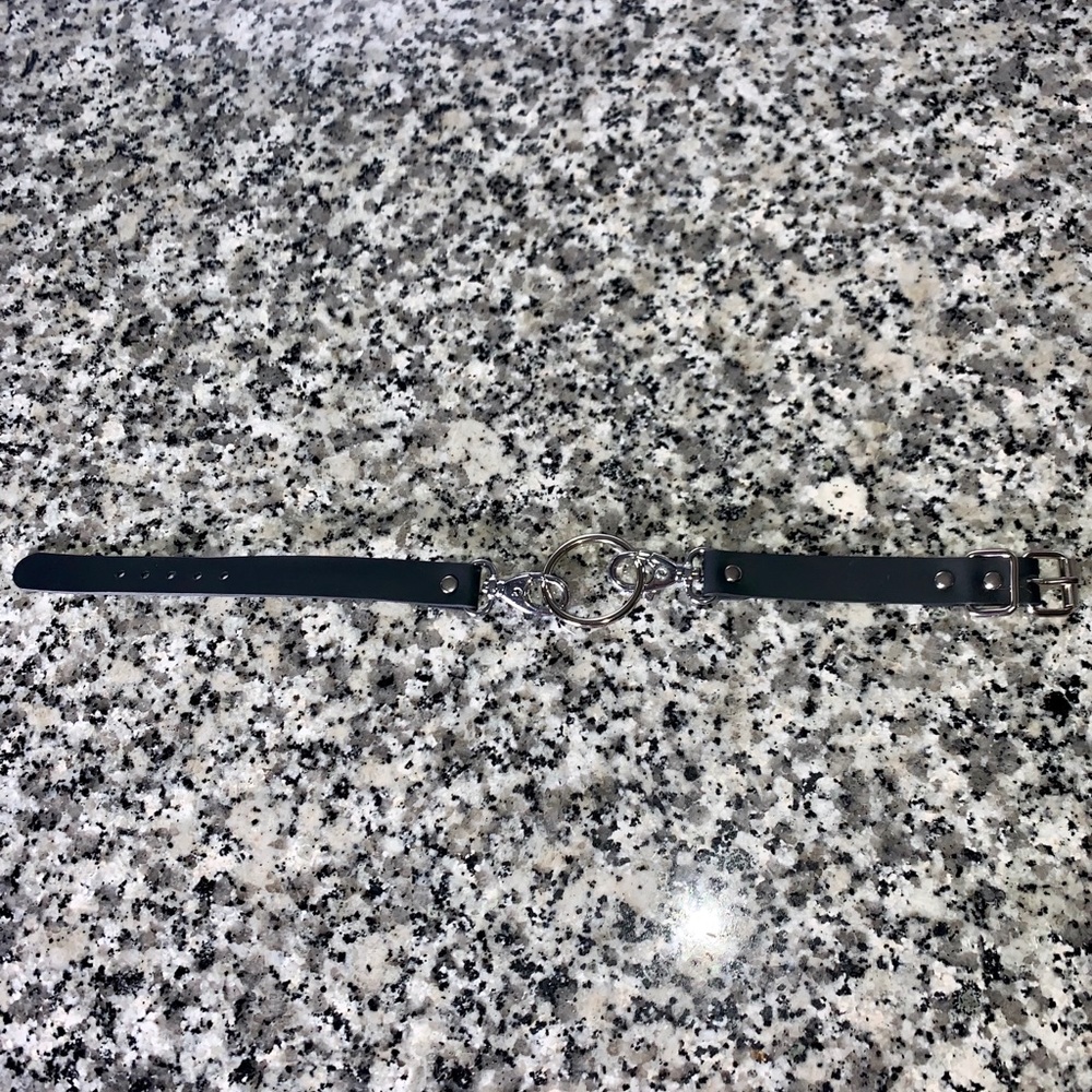 O ring choker